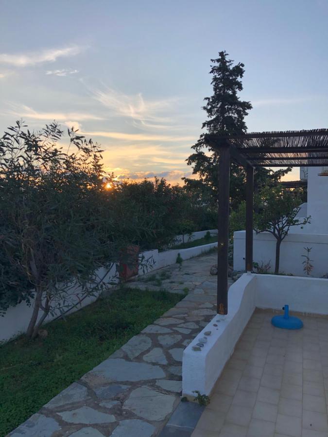 γεράνι Ξενοδοχείο με διαμερίσματα 2*